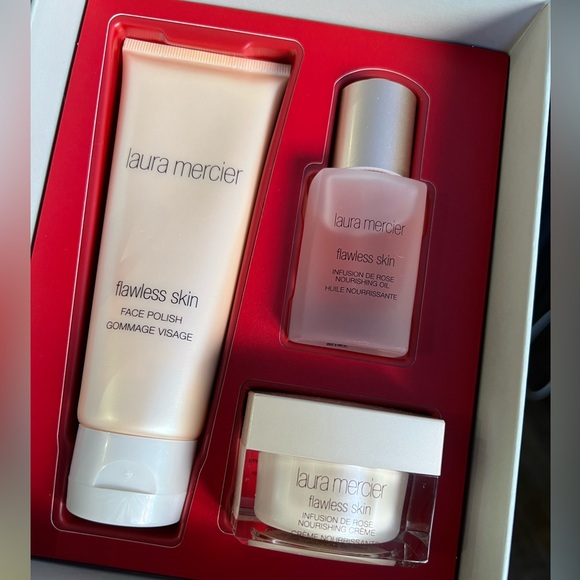Laura Mercier Infusion De Rose Nourishing Collection Gift Set BNIB ✨great gift!! - Picture 2 of 2